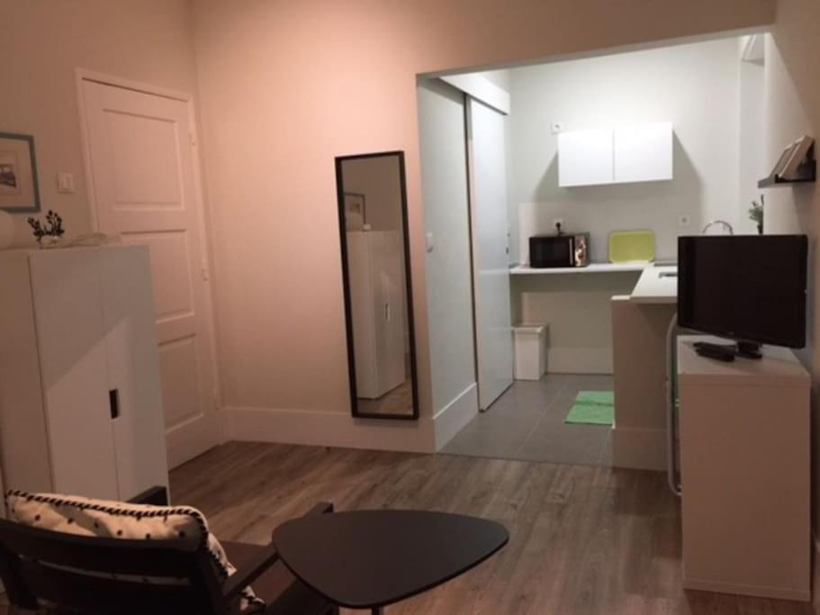 Romantic And Bright Studio Apartment In Arroios - Ssl 2B Lisboa 外观 照片